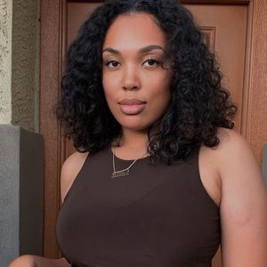 Meet your Posher, Sasha